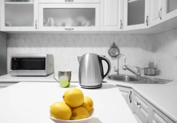 Iron Teapot Cup Tea Lemons Plate Kitchen Background Kitchen Interior — Stockfoto