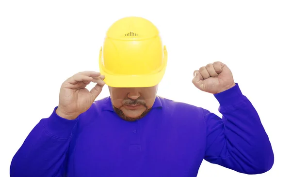 中年男子建筑工人以拳头为统一概念 做出了强硬的姿态 在白色背景下隔离 — 图库照片