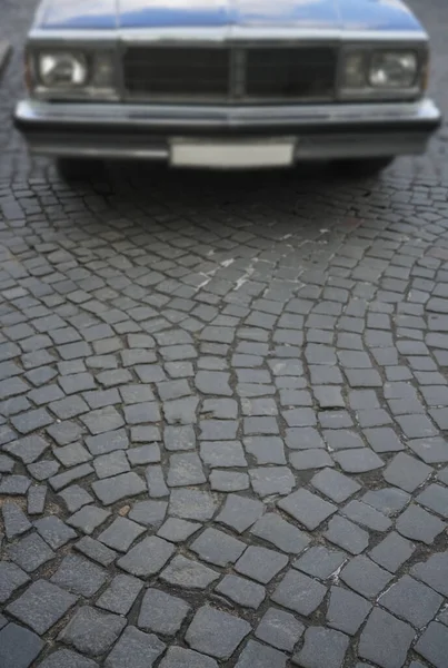 Velho Carro Americano Rua Com Pedras Paralelepípedos São Petersburgo Federação — Fotografia de Stock