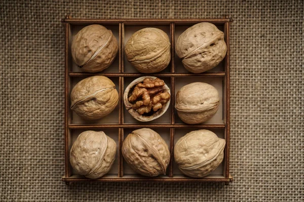 Celé Vlašské Ořechy Leží Čtvercové Cele Sousedních Celách Vyplňte Ořechy — Stock fotografie