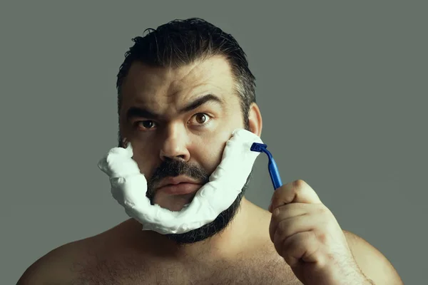 Retrato Hombre Afeitar Barbudo Generoso Brutal Grave Aislado — Foto de Stock