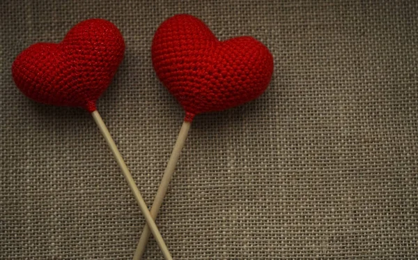 Dos Corazones Rojos Punto Feliz Día San Valentín Idea —  Fotos de Stock
