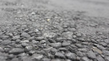 Asfalt caddesine bakın.