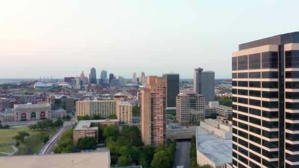 Eylül 2022 Kansas City Nin Alacakaranlıkta Gökyüzü Manzarası Penn Valley — Stok video