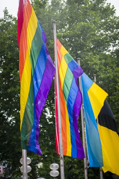 Közelkép Szivárvány Meleg Büszkeség Zászló Kint Utcán Leszbikus Biszexuális Transznemű — Stock Fotó