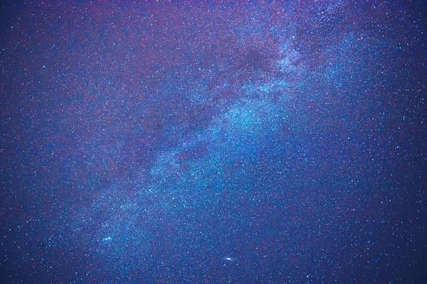 Nattlös Himmel Täckt Stjärnor Vintergatan Syns Mitten Ramen — Stockfoto