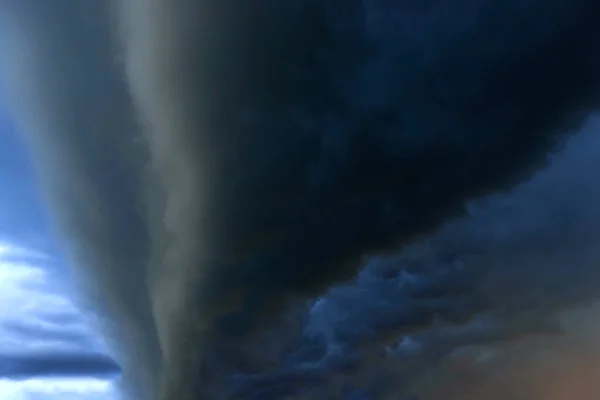 Kasırga Mili Atmosferik Cepheye Doğru Ilerleyen Bir Bulut Şiddetli Bir — Stok fotoğraf