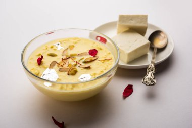 Paneer Payasam veya Cottage cheese kheer veya khir