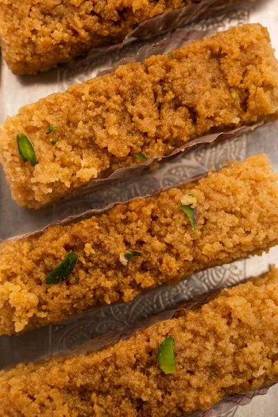 Indyjskie Ciasto Mleczne Kalakand Lub Alwar Mawa Słodkie Podawane Talerzu — Zdjęcie stockowe