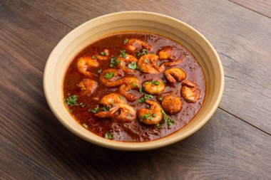 Kolambi Kalwan ya da Tikhle olarak da bilinen Goan Karidesleri ya da Karides Körisi ya da Zinga Masala