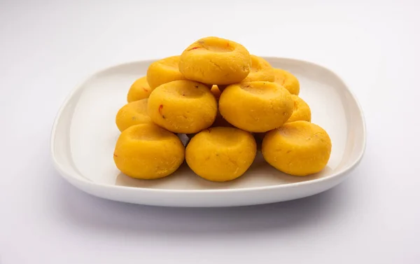 Kesar Pedha Peda Είναι Ένα Ινδικό Παραδοσιακό Γλυκό Πιάτο Φτιαγμένο — Φωτογραφία Αρχείου