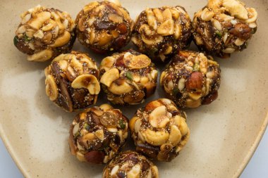 Hindistan kuru meyve barfi, burfee veya barfi