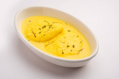 Ras malai ya da Royal Rossomalai, Bengal, Hindistan 'da bulunan bir tatlı türü. Kabuksuz, Saffron, Kesar ve Pistachio soslu zengin bir cheesecake.