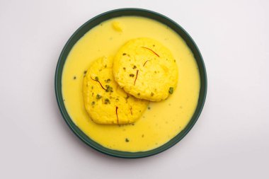 Ras malai ya da Royal Rossomalai, Bengal, Hindistan 'da bulunan bir tatlı türü. Kabuksuz, Saffron, Kesar ve Pistachio soslu zengin bir cheesecake.