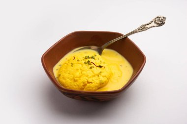 Ras malai ya da Royal Rossomalai, Bengal, Hindistan 'da bulunan bir tatlı türü. Kabuksuz, Saffron, Kesar ve Pistachio soslu zengin bir cheesecake.