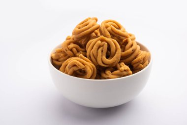 Murukku aynı zamanda Chakli Güney Hindistan geleneksel vejetaryen atıştırmalığı olarak da bilinir.