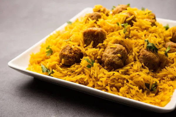 Soya Chunk Pulav veya soya vadi pilavı