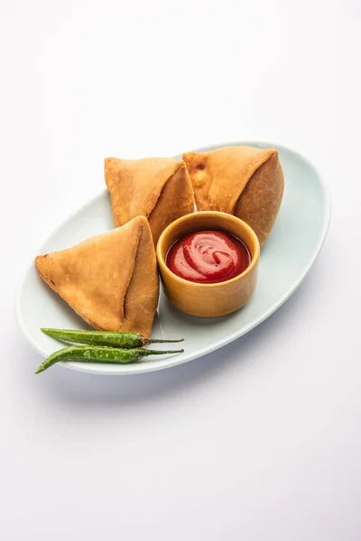 Veg Samosa Uno Snack Croccante Piccante Forma Triangolo Indiano Che — Foto Stock