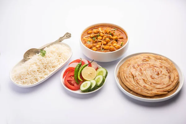 Choley Chole Masala Chana Nohut Domates Kimyondan Yapılmış Laccha Paratha — Stok fotoğraf