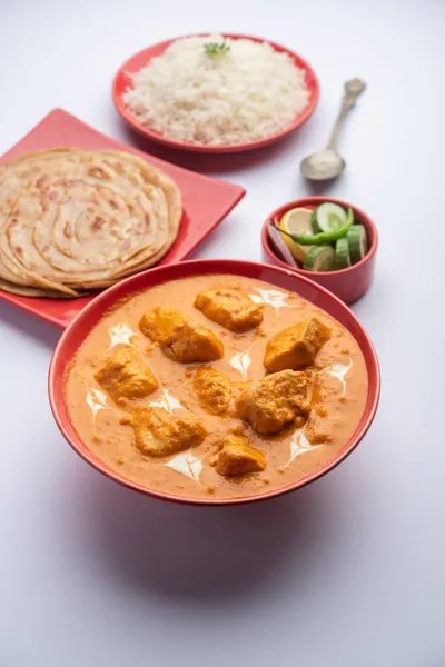 Sabroso Plato Pollo Curry Mantequilla Cocina India Servido Con Arroz — Foto de Stock