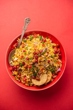 Bhelpuri ya da Bhel, Hindistan kökenli lezzetli bir yol kenarı atıştırmalığı türüdür.