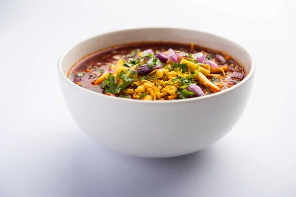 Misal Pav Una Popular Comida Callejera Maharashtriana Usal Brotes Curry — Foto de Stock