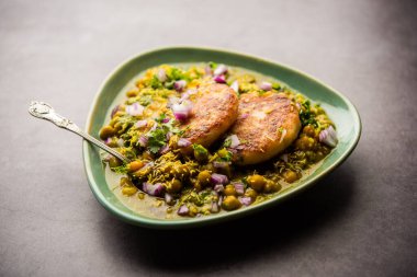 Ragda pattice, Hindistan 'ın Maharashtra eyaletinde sokak yiyecekleri kültürünün bir parçası olan patates püresi ve bezelye sosudur.