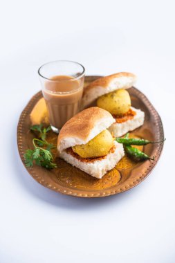 Vada Pav OR Wada Pao, Hint ya da Desi Burger, Maharashtra 'lı bir fast food tabağıdır. Seçici odak
