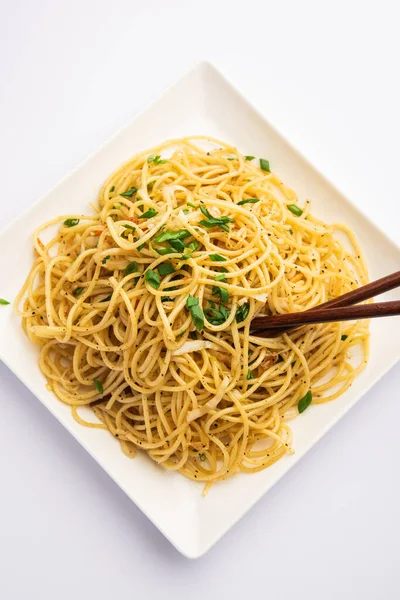 Macarrão Schezwan Vegetais Szechwan Hakka Noodles Chow Mein Popular Receitas — Fotografia de Stock