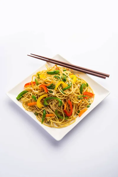 Schezwan Makaron Lub Szechwan Warzyw Makaron Hakka Lub Chow Mein — Zdjęcie stockowe