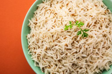 Kimyon pilavı ya da Jeera Rice temel baharatlı Basmati pilavı kullanılarak yapılan popüler bir Hint ana yemek ürünüdür.
