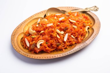 Gajar halwa (ayrıca Gajorer halua, gajrela, gajar pak, ve havuç bazlı tatlı puding olarak da bilinir), Hindistan 'da bulunan bir tatlıdır.