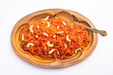 Gajar halwa (ayrıca Gajorer halua, gajrela, gajar pak, ve havuç bazlı tatlı puding olarak da bilinir), Hindistan 'da bulunan bir tatlıdır.