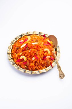 Gajar halwa (ayrıca Gajorer halua, gajrela, gajar pak, ve havuç bazlı tatlı puding olarak da bilinir), Hindistan 'da bulunan bir tatlıdır.