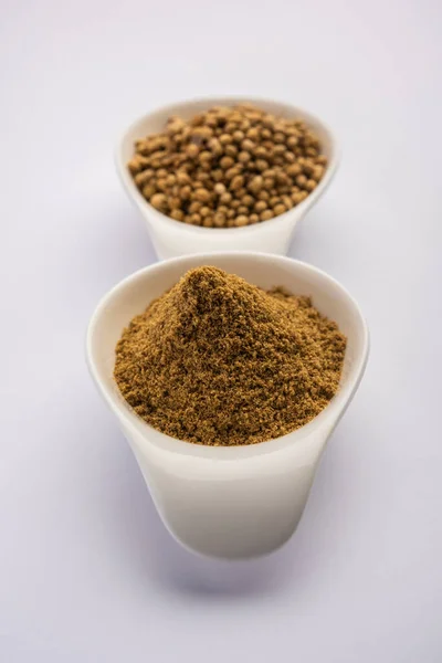 Indian Spice Heap Coriander Powder Dhaniya Powder Chinese Parsley Dried — Stock Photo, Image