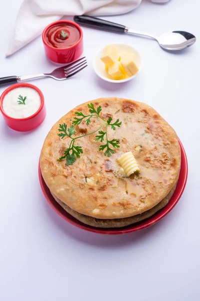 Aloo Paratha Gobi Paratha Potato Cauliflower 요리로 알려진 인도아 대륙에서 — 스톡 사진