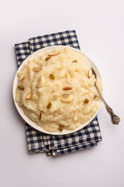 Suji ka halwa ya da rava sheera ya da ravyacha shira tatlı olarak sunulan bir Hint yemeğidir..