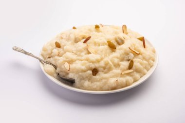Suji ka halwa ya da rava sheera ya da ravyacha shira tatlı olarak sunulan bir Hint yemeğidir..
