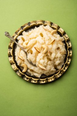 Suji ka halwa ya da rava sheera ya da ravyacha shira tatlı olarak sunulan bir Hint yemeğidir..