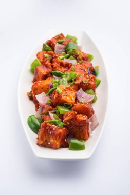 Chili paneer kurutma süzme peynir, Hint Çin yemeği kullanılarak yapılır.