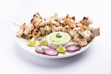 Malai tavuğu ya da murgh malai ağız sulandıran sulu ızgara tavuk tarifidir.