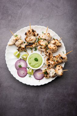 Malai tavuğu ya da murgh malai ağız sulandıran sulu ızgara tavuk tarifidir.