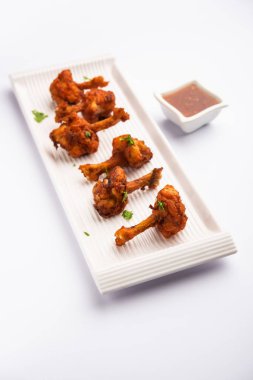 Tavuk lolipop Hint Çin aperatifi. Fransız tavuk kanadı.