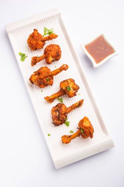 Tavuk lolipop Hint Çin aperatifi. Fransız tavuk kanadı.