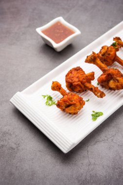 Tavuk lolipop Hint Çin aperatifi. Fransız tavuk kanadı.