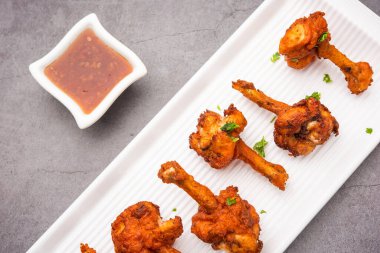 Tavuk lolipop Hint Çin aperatifi. Fransız tavuk kanadı.