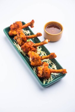 Tavuk lolipop Hint Çin aperatifi. Fransız tavuk kanadı.