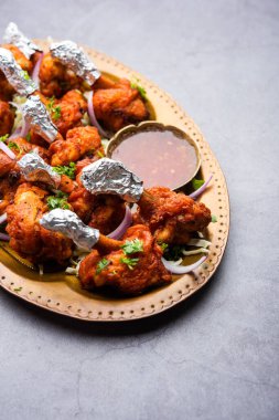 Tavuk lolipop Hint Çin aperatifi. Fransız tavuk kanadı.