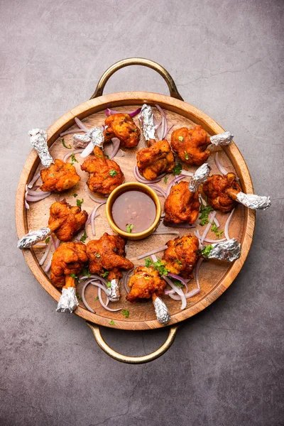 Tavuk lolipop Hint Çin aperatifi. Fransız tavuk kanadı.