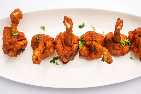 Tavuk lolipop Hint Çin aperatifi. Fransız tavuk kanadı.